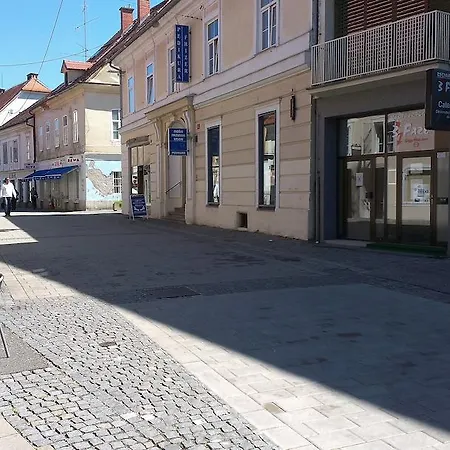 Vetrinjska * Maribor